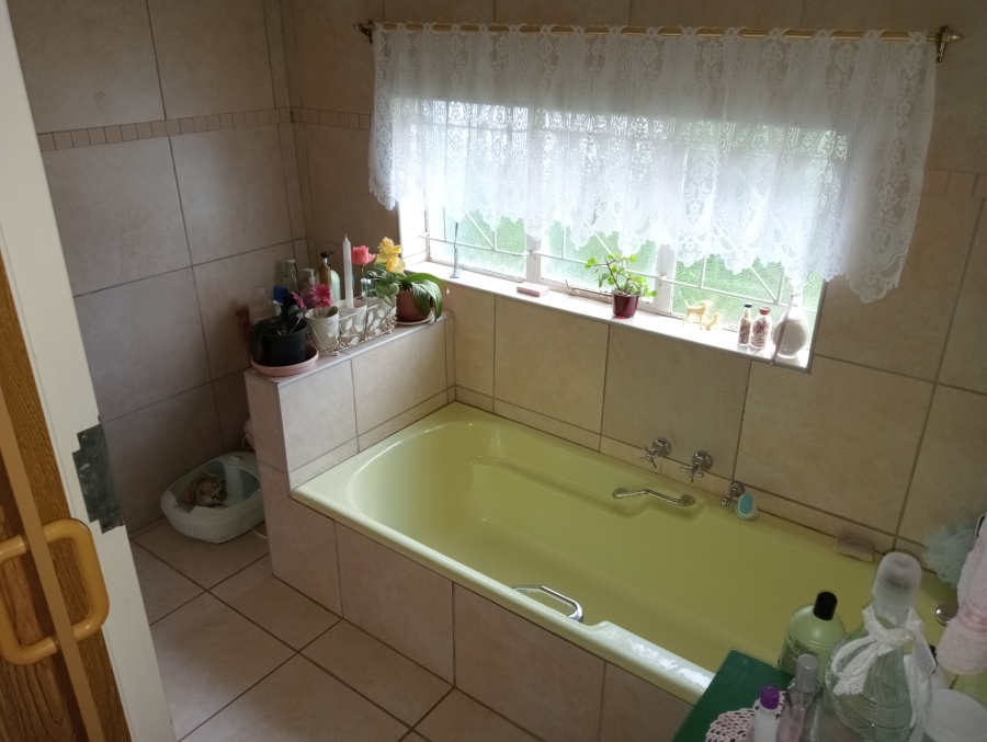 4 Bedroom Property for Sale in Smithfield Free State